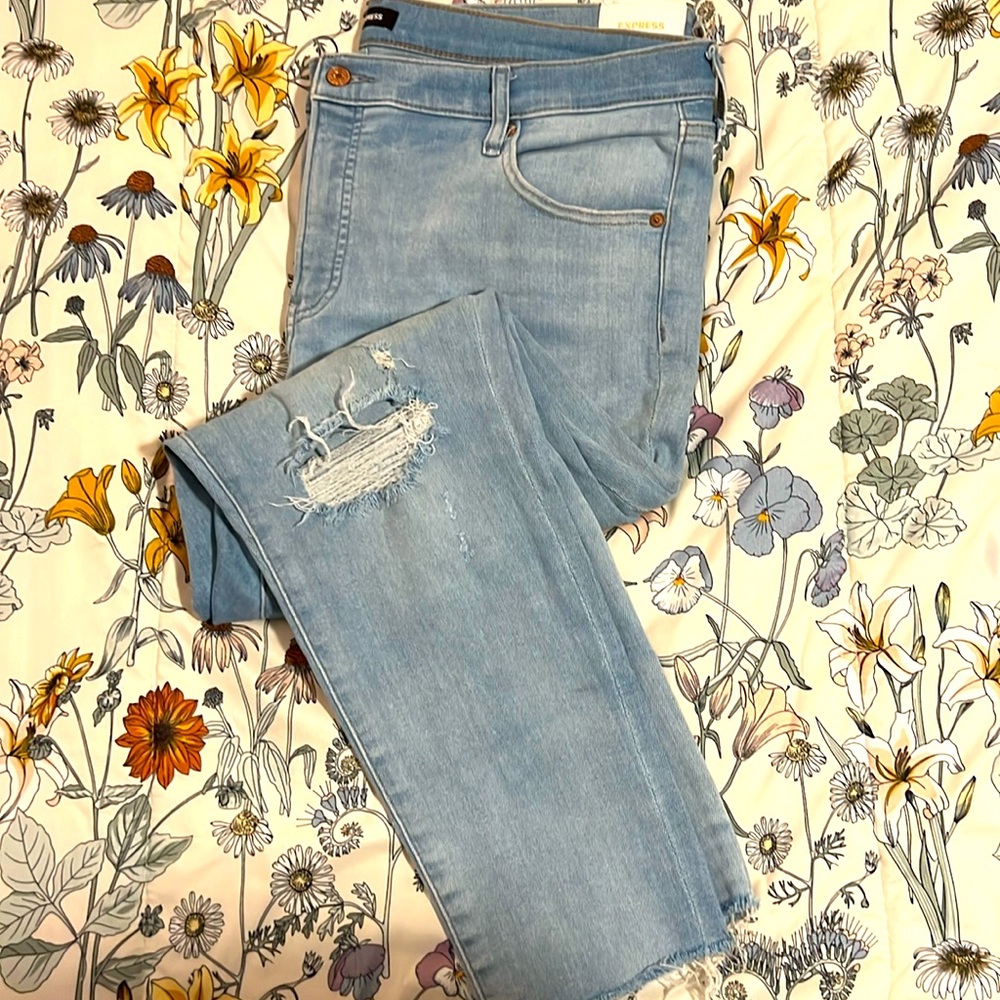 Express size 18 Skinny Mid Rise Ripped Jeans